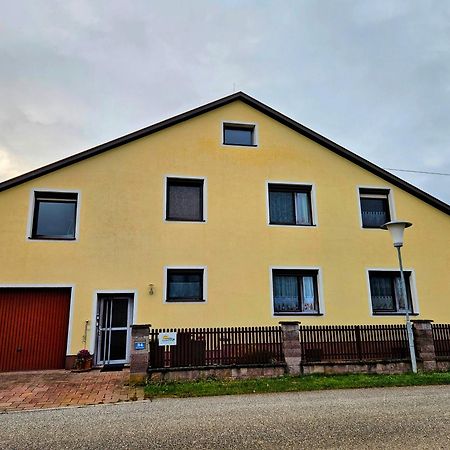 Apartment Moni In Lutzmannsburg, 1 Km Von Der Sonnentherme Entfernt - Apartment Mit 3 Schlafzimmern Buitenkant foto